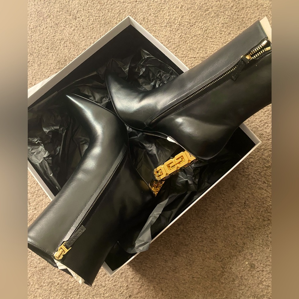 Brand New Givenchy Cube boots